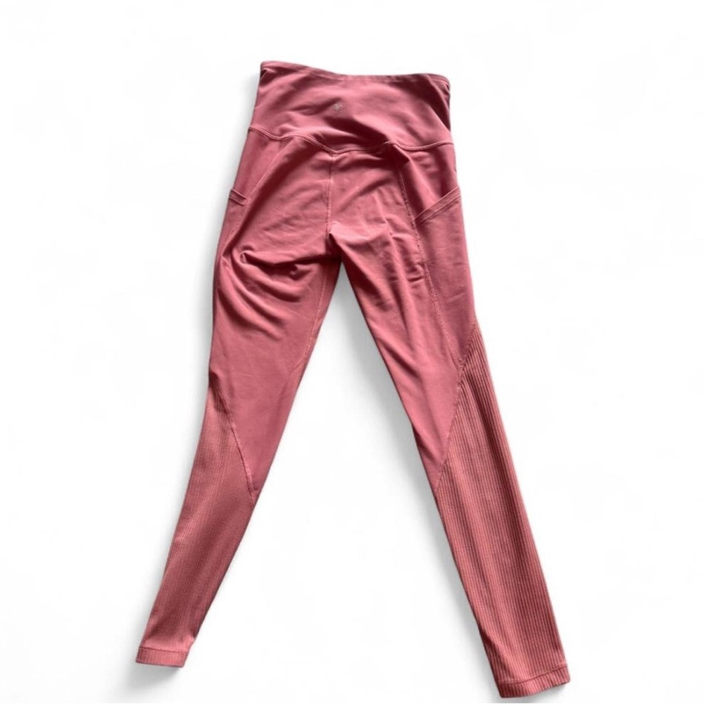 Old Navy High-Waisted activewear leggings